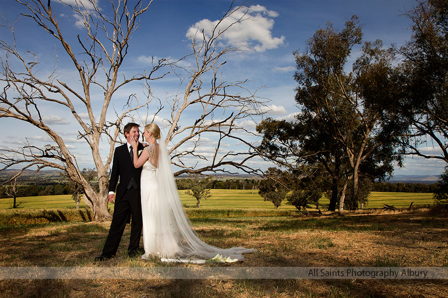 Lara and Tim's wedding at the Albury Club, Albury / Wodonga. | cas075.jpg