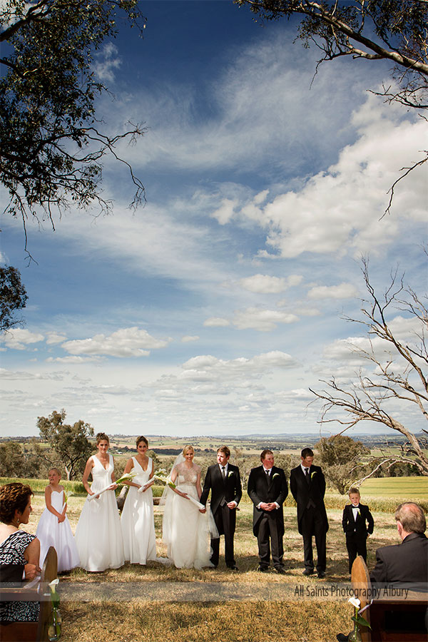 Lara and Tim's wedding at the Albury Club, Albury / Wodonga. | cas035.jpg