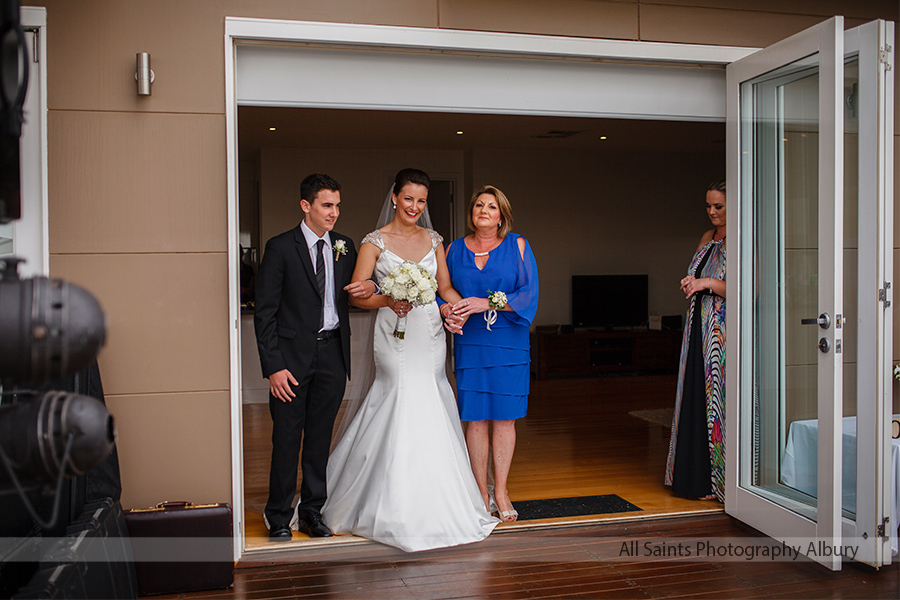 Lauren and Jason's wedding at Yarrawonga. | ls011.jpg