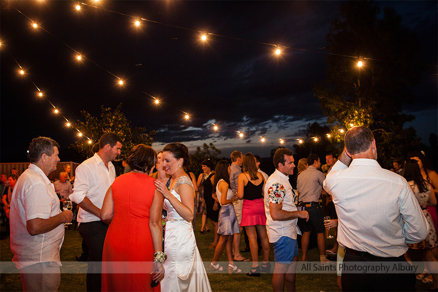 Lauren and Jason's wedding at Yarrawonga. | ls076.jpg