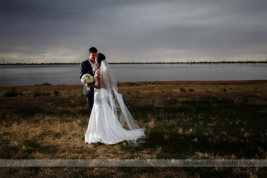 Lauren and Jason's wedding at Yarrawonga. | ls065.jpg