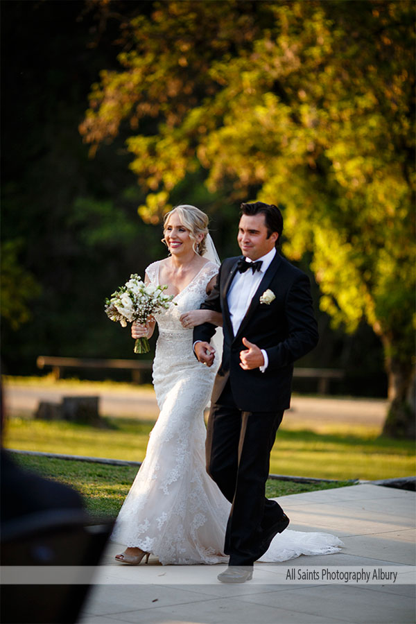 Emma and Clint's wedding at the Mitta Mitta Pub. | b031.jpg