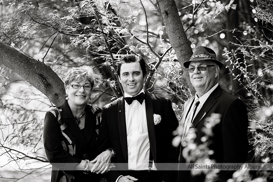 Emma and Clint's wedding at the Mitta Mitta Pub. | b009.jpg