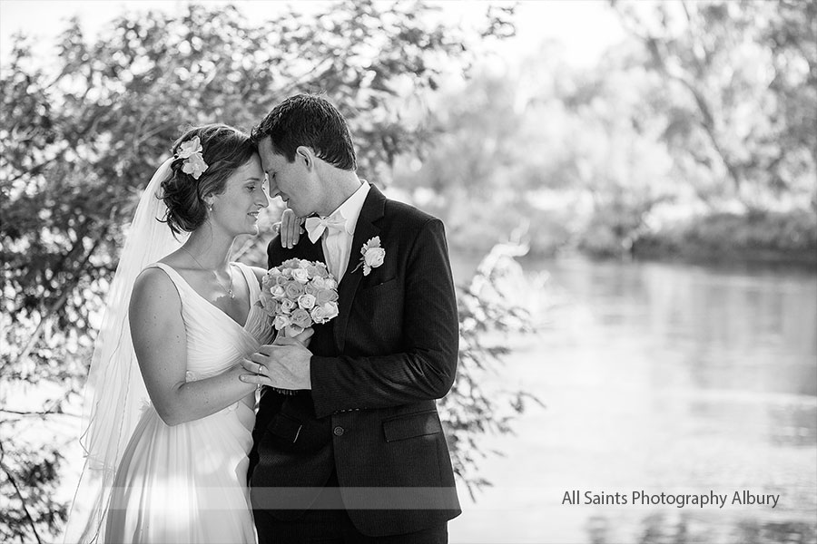 Sara and Christian's Albury Botanic Gardens Wedding | s016.jpg