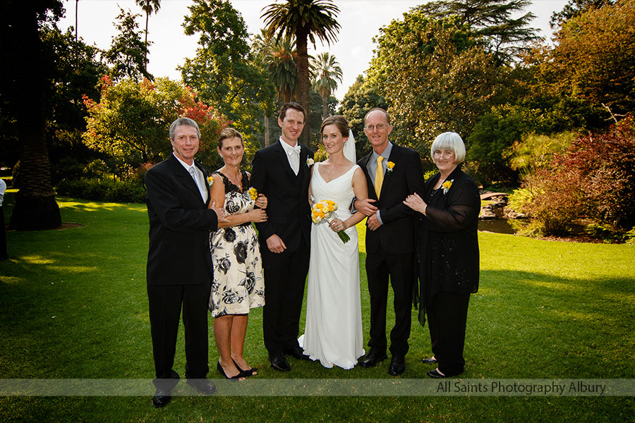 Sara and Christian's Albury Botanic Gardens Wedding | s013.jpg