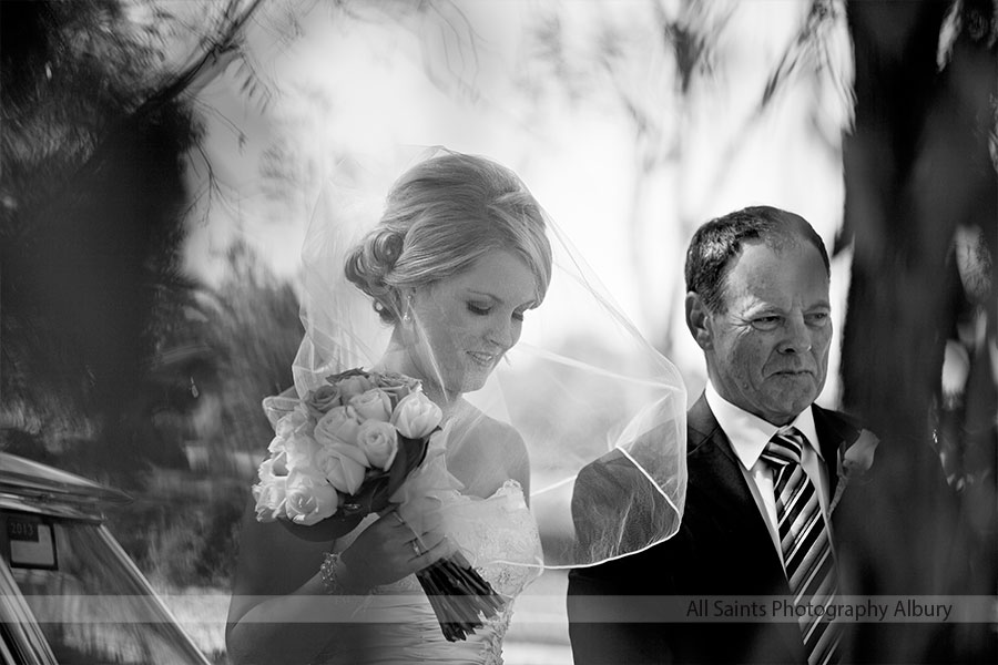 Sarah and Simon's wedding at the  Wagga City Golf Club, Wagga Wagga. | b007.jpg