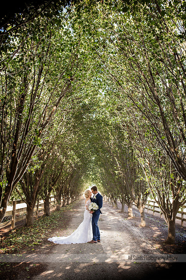 Emma & Jarryd's  wedding at the Yarrawonga Yacht Club.  | Yarrawonga-Yacht-Club-weddings-Emma-Jarryd-0029.JPG