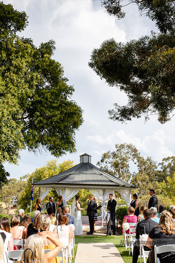 Sheridan & Adam's Wedding at The Boat Shed Lake Hume. | _Lake-Hume-Resort-weddings-Sheridan-Adam-0020.JPG