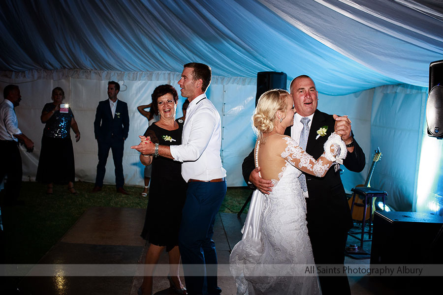 Emma & Jarryd's  wedding at the Yarrawonga Yacht Club.  | Yarrawonga-Yacht-Club-weddings-Emma-Jarryd-0058.JPG