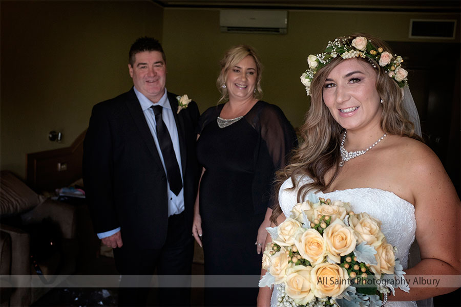 Leanne and Andrew's Yarrawonga Golf Club  Resort Wedding. | Yarrawonga-Golf-Club-weddings-Leanne-Andrew-0013.JPG