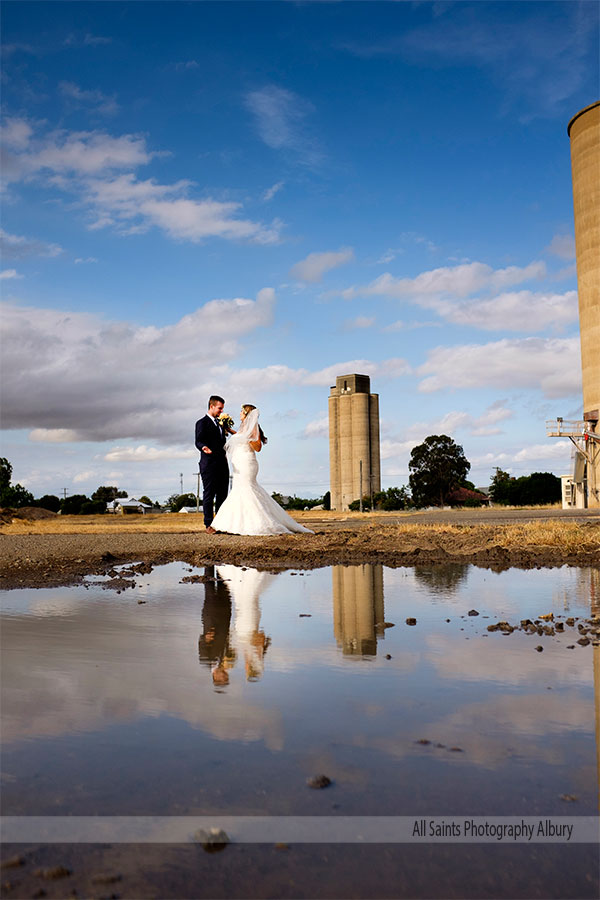 Leanne and Andrew's Yarrawonga Golf Club  Resort Wedding. | Yarrawonga-Golf-Club-weddings-Leanne-Andrew-0034.JPG