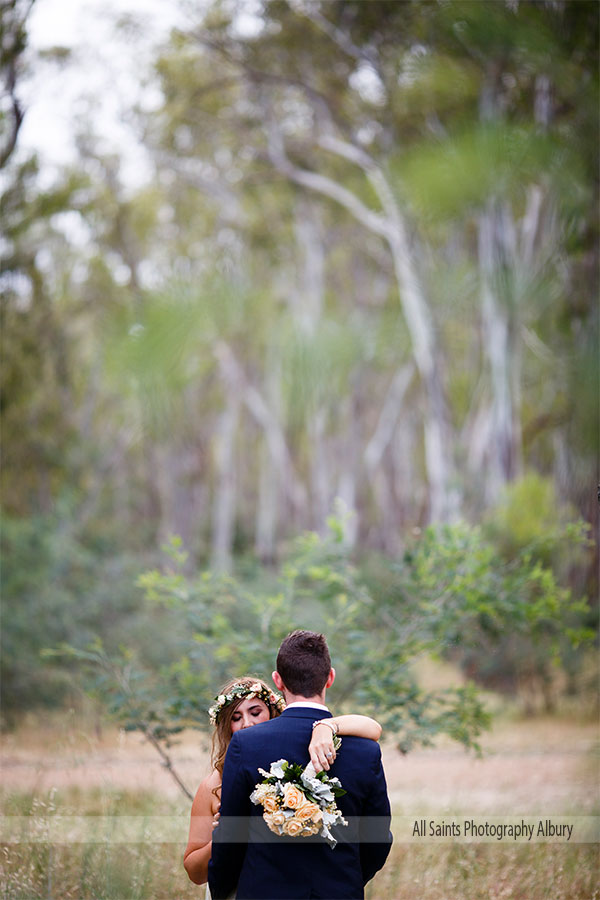 Leanne and Andrew's Yarrawonga Golf Club  Resort Wedding. | Yarrawonga-Golf-Club-weddings-Leanne-Andrew-0035.JPG