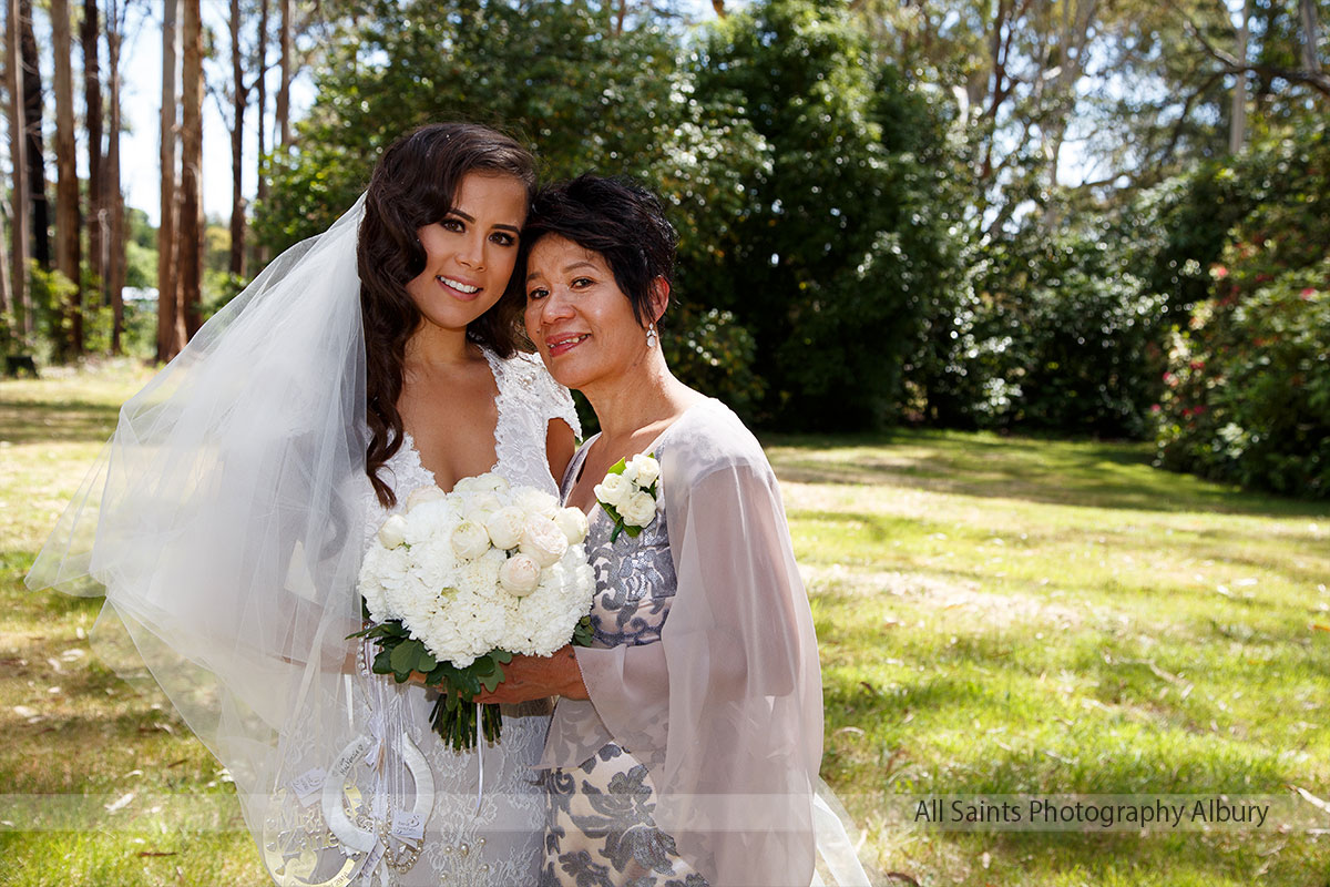 Angela and Jason's wedding at Grand Oaks Resort in Historical Beechworth, Victoria. | mayday-hills-village-beechworth-weddings-angela-jason-0028.JPG