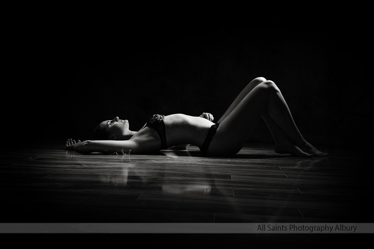 Albury Wodonga Boudoir Photographer | allsaintsphotography-albury-black-white-boudoir-0002.JPG