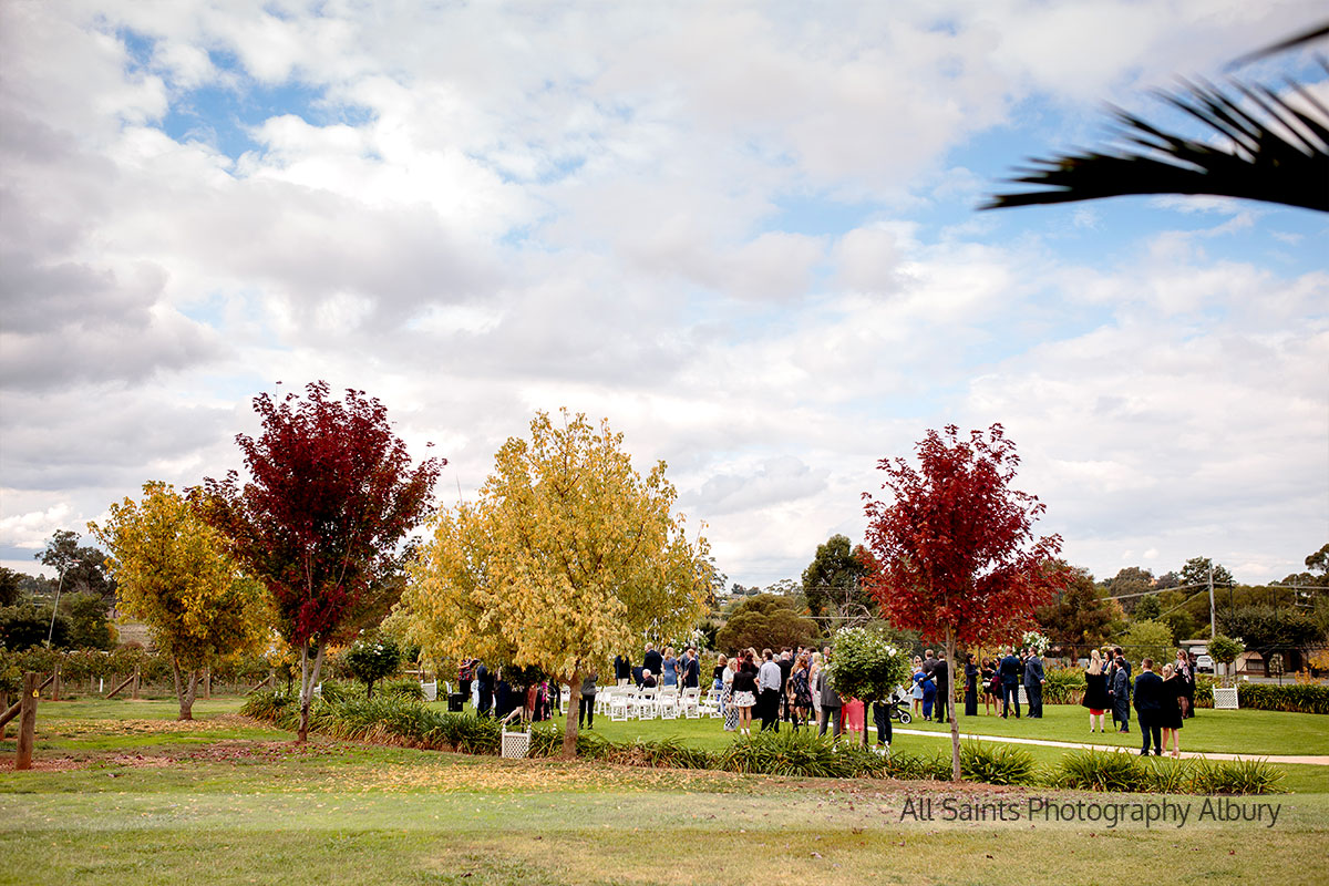 Jessica & Thomas'  wedding at De Bortoli Wines, Rutherglen. | tuileries-rutherglen-weddings-all-saints-photography-Jessica-Thomas-0025.JPG