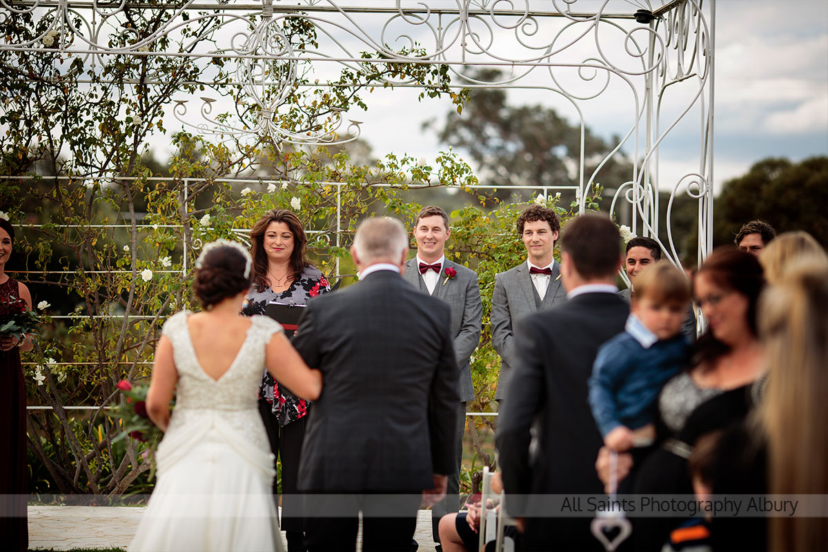 Jessica & Thomas'  wedding at De Bortoli Wines, Rutherglen. | tuileries-rutherglen-weddings-all-saints-photography-Jessica-Thomas-0028.JPG