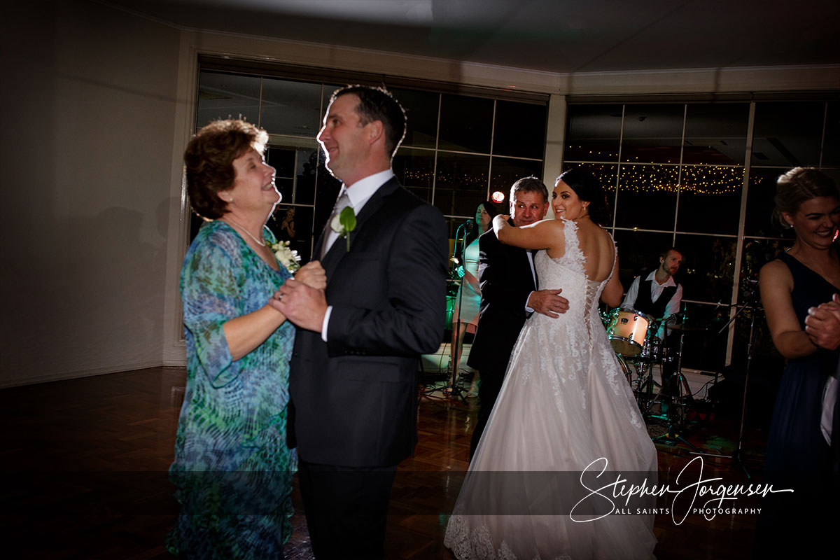 Amanda and Daniel's Hovell Tree Inn Albury wedding. | Hovell-tree-inn-albury-wedding-Amanda-daniel-0059.jpg