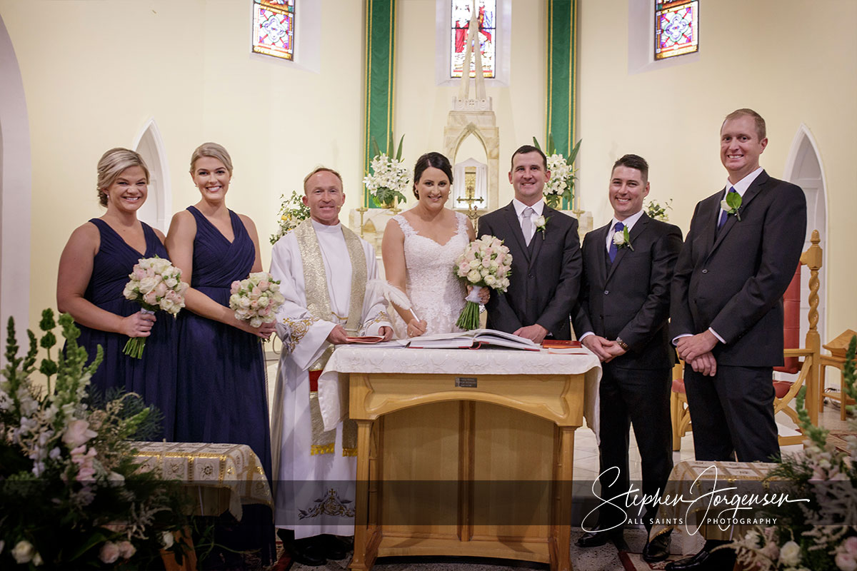 Amanda and Daniel's Hovell Tree Inn Albury wedding. | Hovell-tree-inn-albury-wedding-Amanda-daniel-0030.jpg