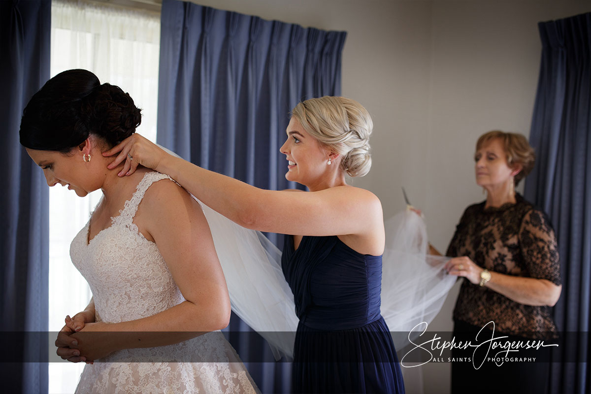 Amanda and Daniel's Hovell Tree Inn Albury wedding. | Hovell-tree-inn-albury-wedding-Amanda-daniel-0013.jpg