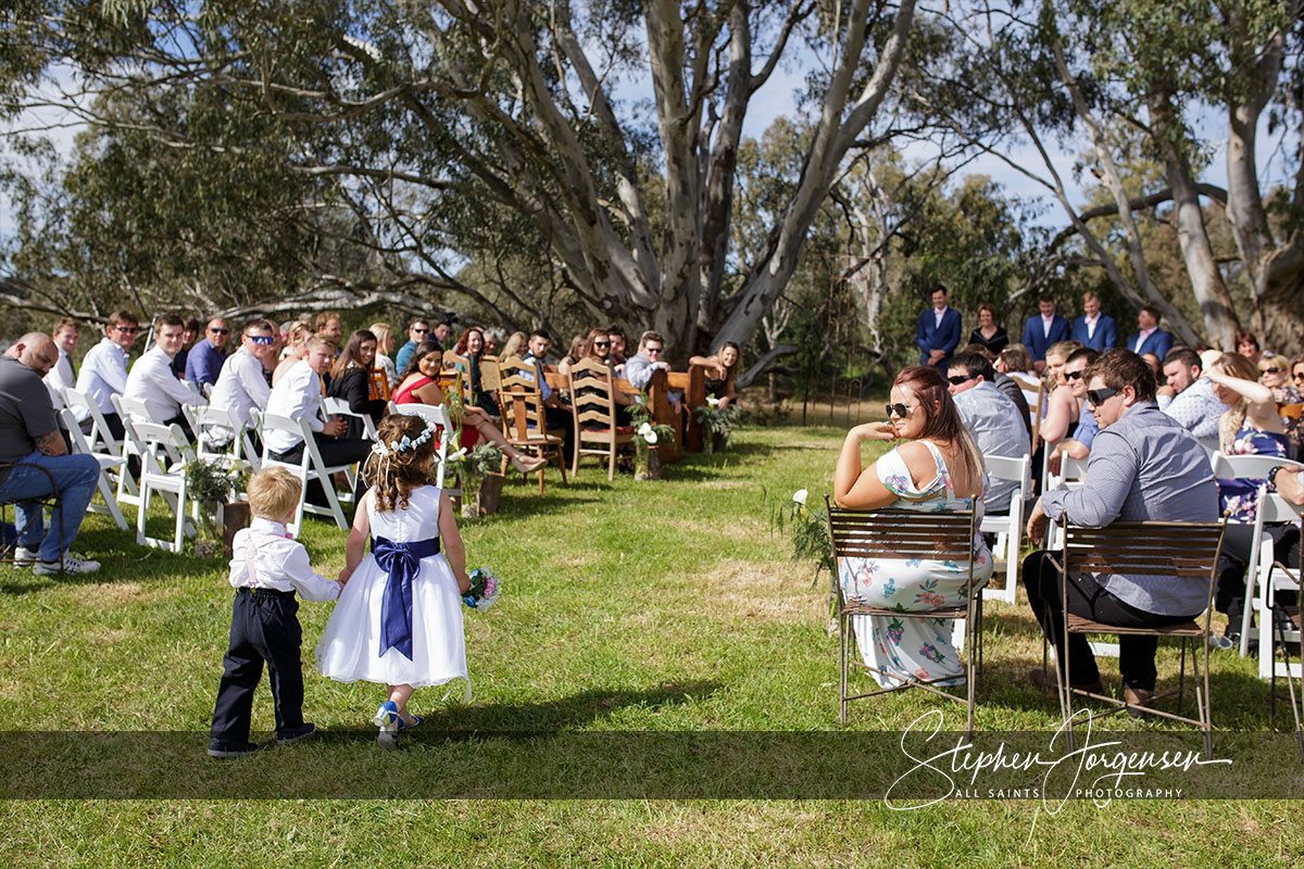 Samantha & Tom's wedding at Willowbank Events Albury. | Willowbank-Events-Albury-weddings-Samantha-Tom-0028.jpg