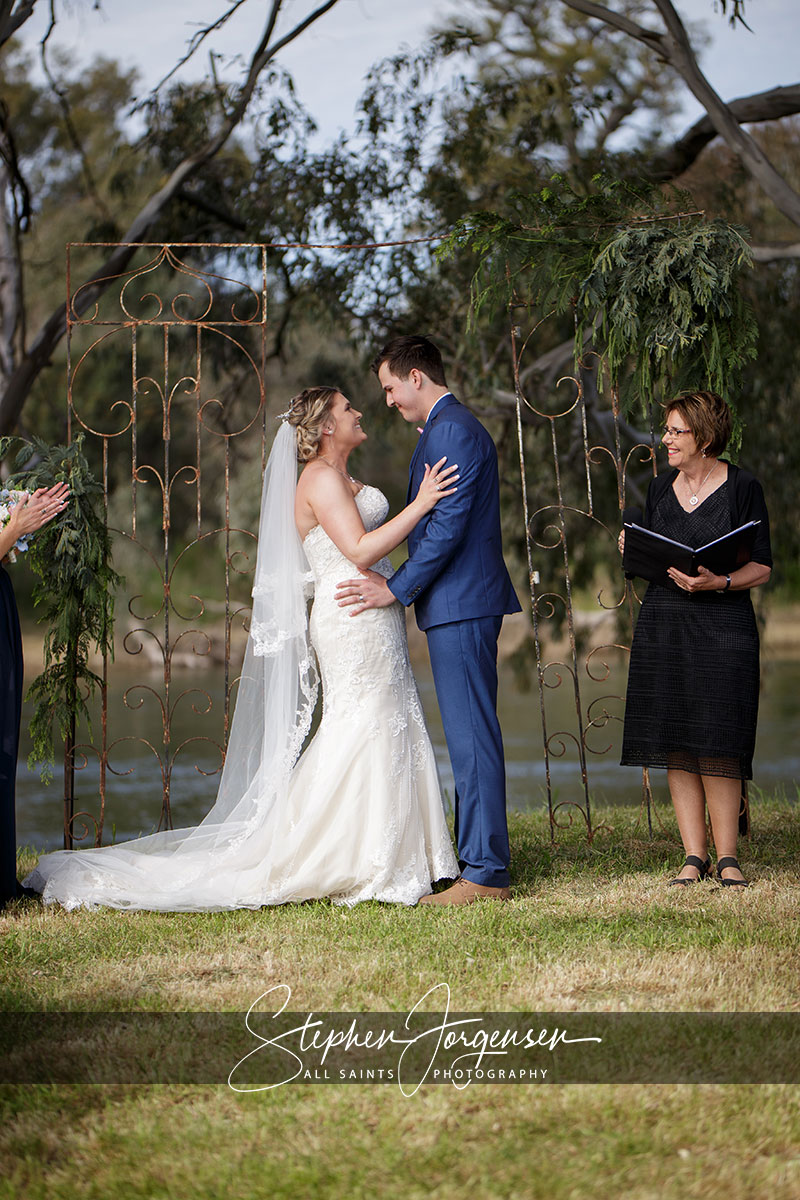 Samantha & Tom's wedding at Willowbank Events Albury. | Willowbank-Events-Albury-weddings-Samantha-Tom-0044.jpg