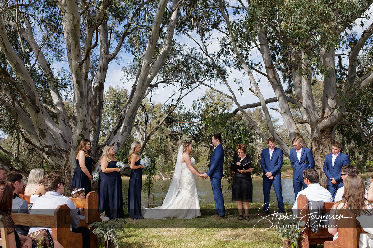 Samantha & Tom's wedding at Willowbank Events Albury. | Willowbank-Events-Albury-weddings-Samantha-Tom-0040.jpg