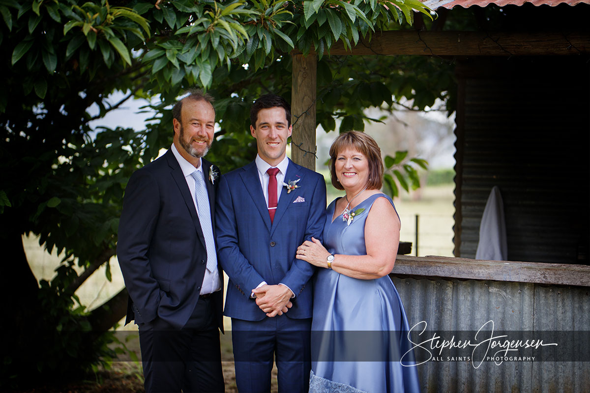 Lauren and Aaron's Wedding at The Red Stag Deer and Emu Farm Eurobin. | Red-Stag-Deer-and-Emu-Farm-Eurobin-weddings-Lauren-Aaron-0023.jpg