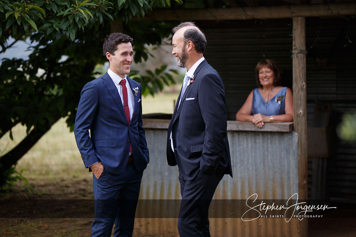 Lauren and Aaron's Wedding at The Red Stag Deer and Emu Farm Eurobin. | Red-Stag-Deer-and-Emu-Farm-Eurobin-weddings-Lauren-Aaron-0024.jpg