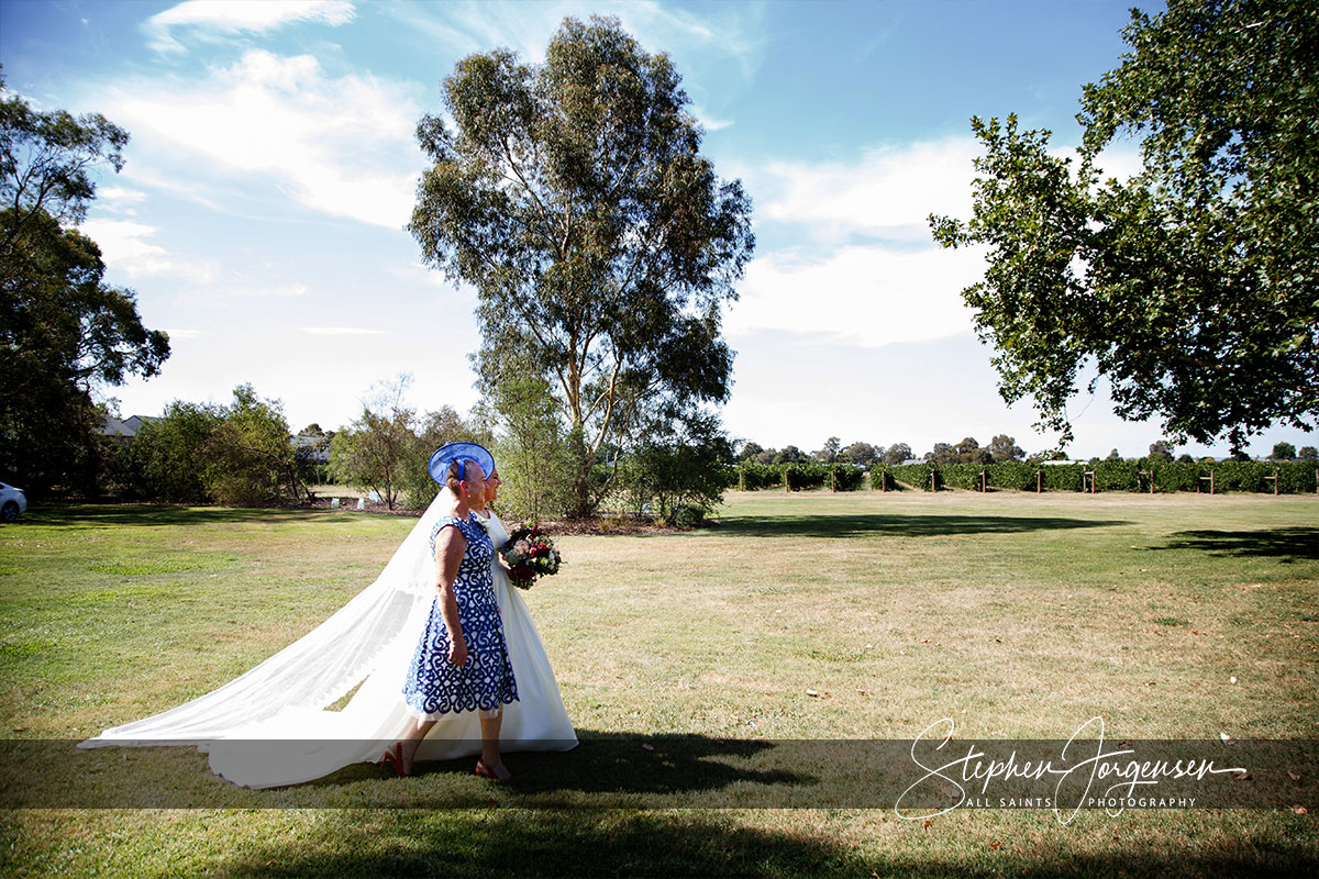 Beth and Josh's Wedding at Brown Brothers Winery Milawa. | brown-brothers-milawa-weddings-Beth-Josh-0018.jpg