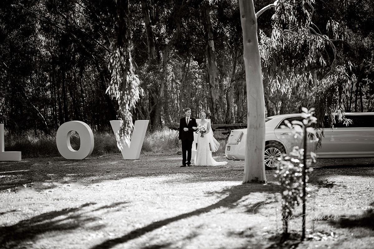 Emily and Jake's Wedding at Peregrine's Table Top Mountain | Peregrines-weddings-Emily-Jake-0032.jpg