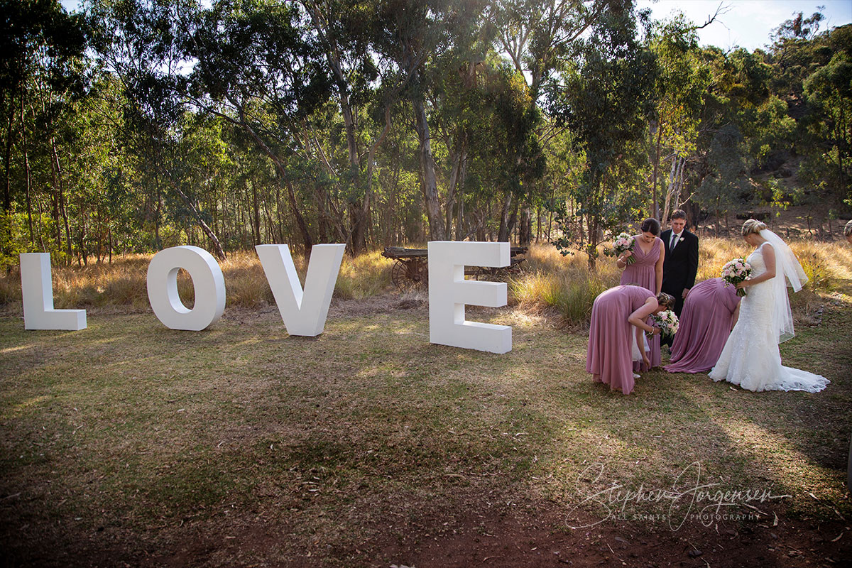 Emily and Jake's Wedding at Peregrine's Table Top Mountain | Peregrines-weddings-Emily-Jake-0028.jpg