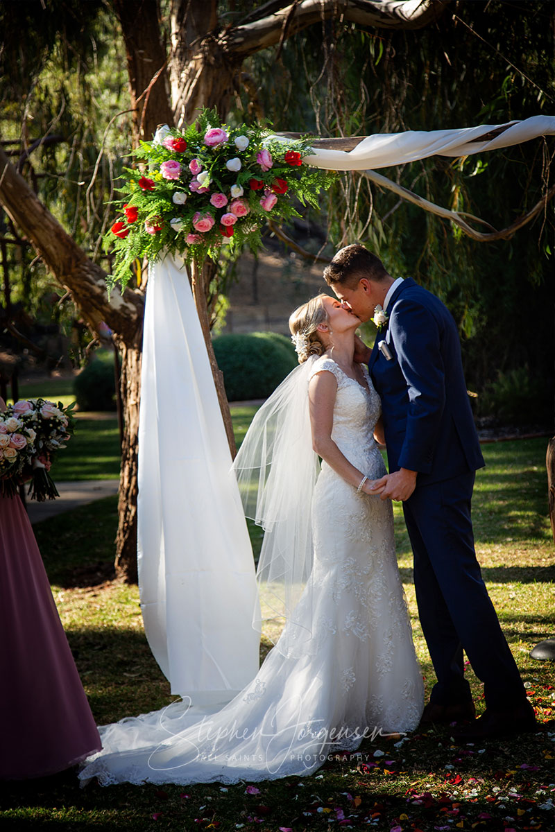 Emily and Jake's Wedding at Peregrine's Table Top Mountain | Peregrines-weddings-Emily-Jake-0044.jpg