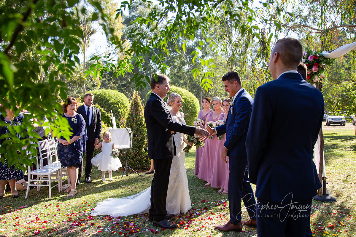 Emily and Jake's Wedding at Peregrine's Table Top Mountain | Peregrines-weddings-Emily-Jake-0036.jpg