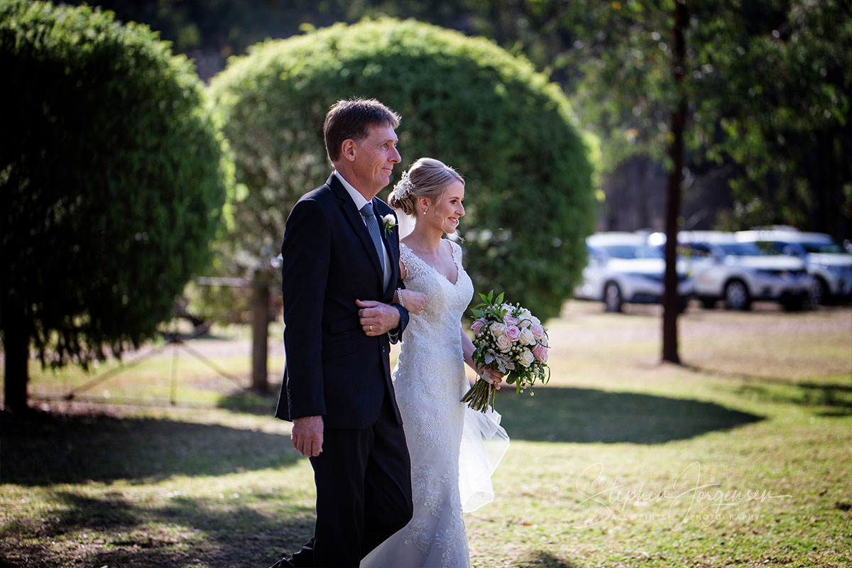 Emily and Jake's Wedding at Peregrine's Table Top Mountain | Peregrines-weddings-Emily-Jake-0034.jpg