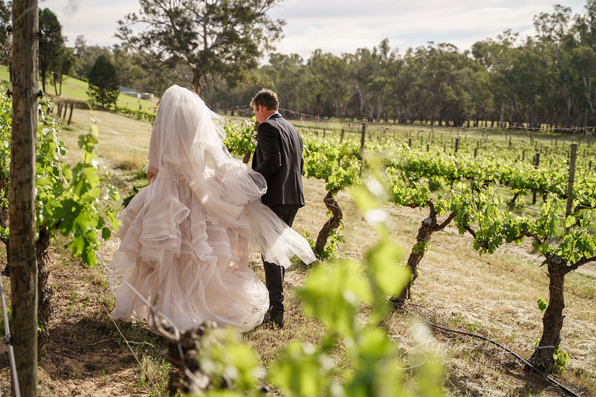 Julie & Viv's Wedding at St Leonard's Winery Rutherglen. | Rutherglen-weddings-Julie-Viv-0047.jpg