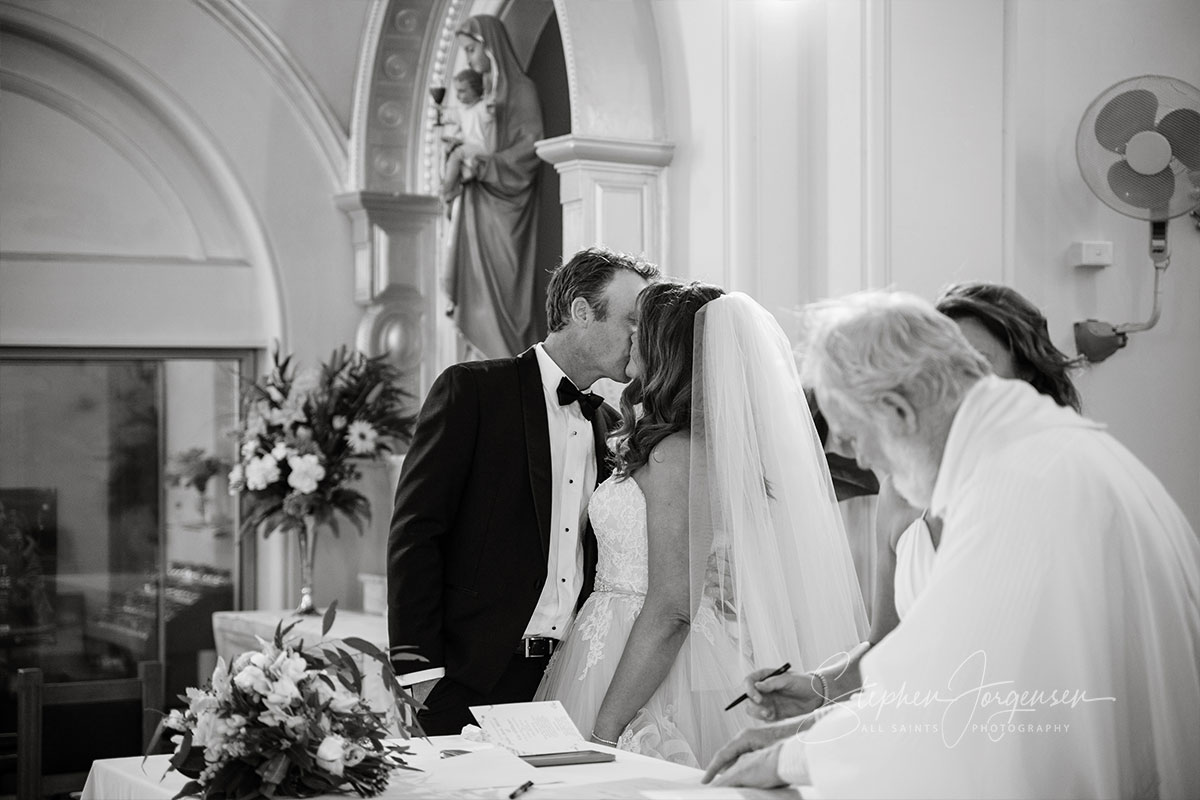 Julie & Viv's Wedding at St Leonard's Winery Rutherglen. | Rutherglen-weddings-Julie-Viv-0030.jpg