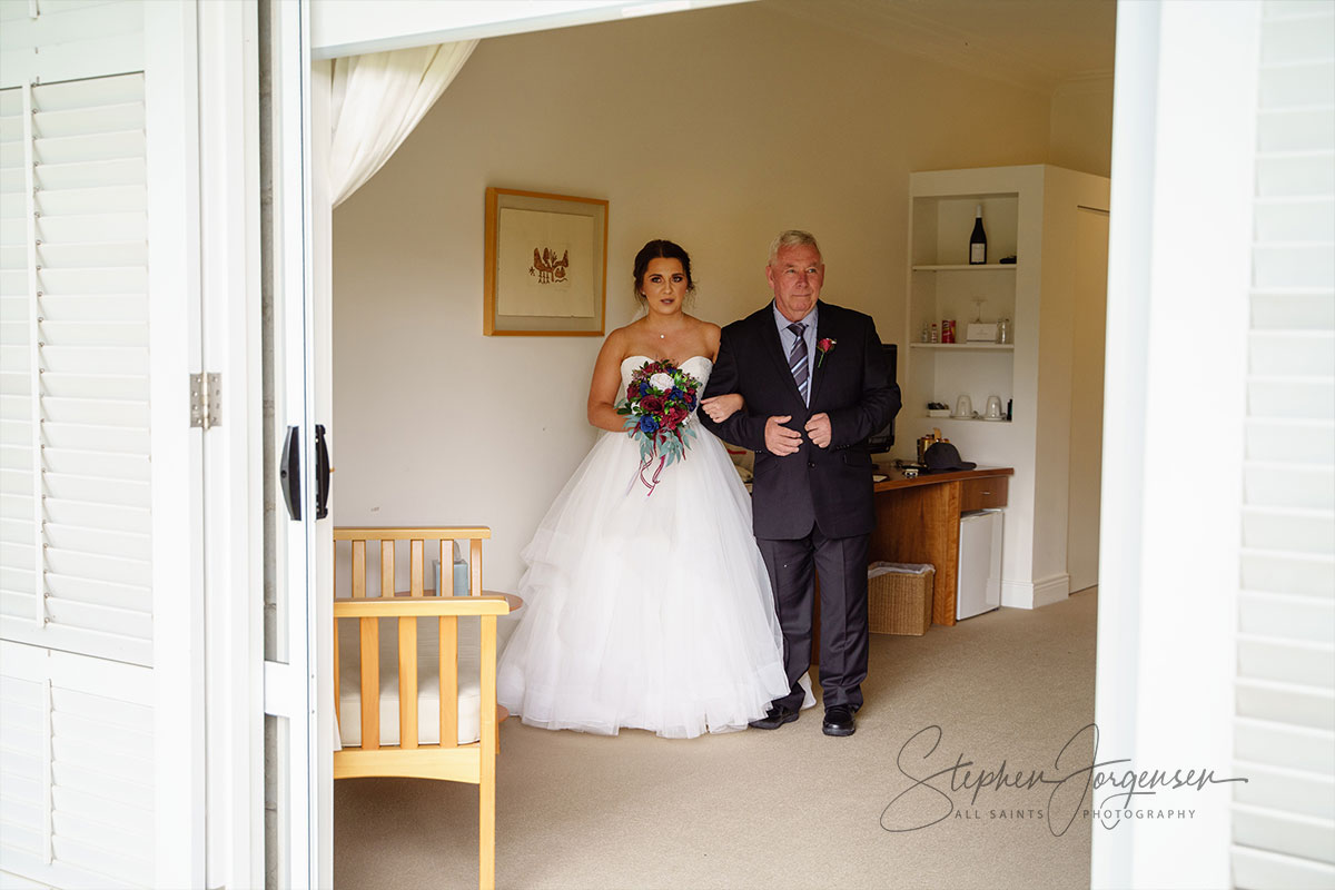 Elizabeth and Brett's wedding at Lancemore, Milawa. | Lindenwarah-milawa-weddings-Lizzie-Brett-0022.jpg