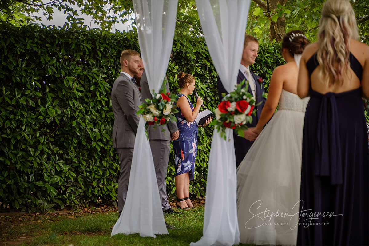 Elizabeth and Brett's wedding at Lancemore, Milawa. | Lindenwarah-milawa-weddings-Lizzie-Brett-0028.jpg