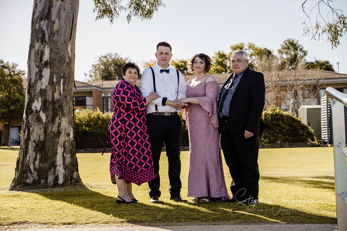 Alyce and Joshua's Yarrawonga / Mulwala  intimate elopement wedding. | Yarrawonga-Mulwala-weddings-Alyce-Joshua-0027.jpg