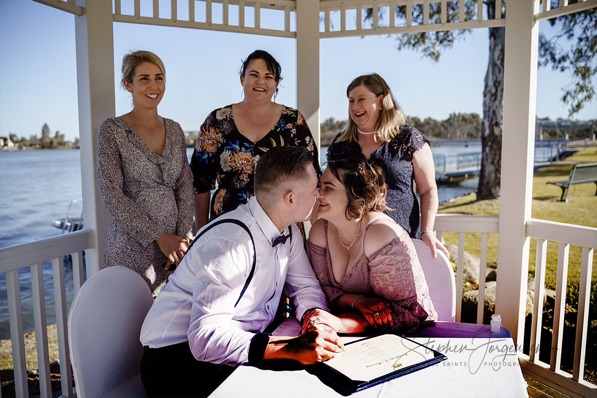 Alyce and Joshua's Yarrawonga / Mulwala  intimate elopement wedding. | Yarrawonga-Mulwala-weddings-Alyce-Joshua-0025.jpg