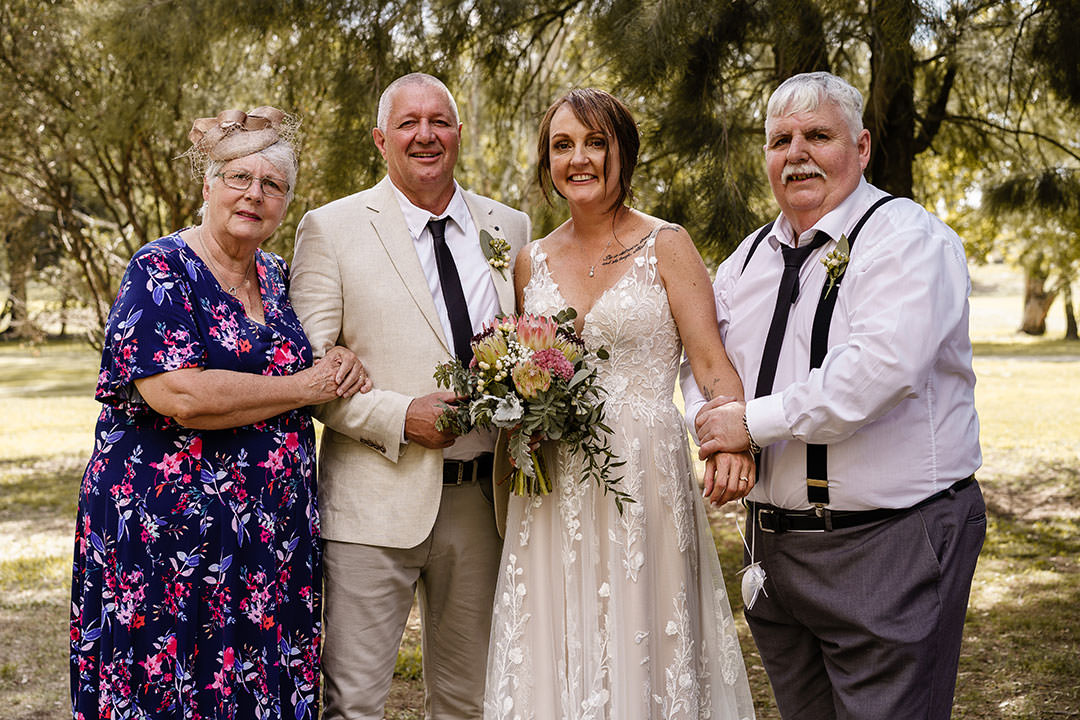 Tanya and Joe's Wedding at The Wodonga Golf Club. | Wodonga-Golf-Club--weddings-Tanya-Joe-0032.jpg