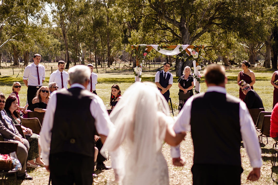 Sarah and Linden's Wedding at Oxley, Victoria. | Oxley-Victoria-King-Valley--weddings-Sarah-Linden-0013.jpg