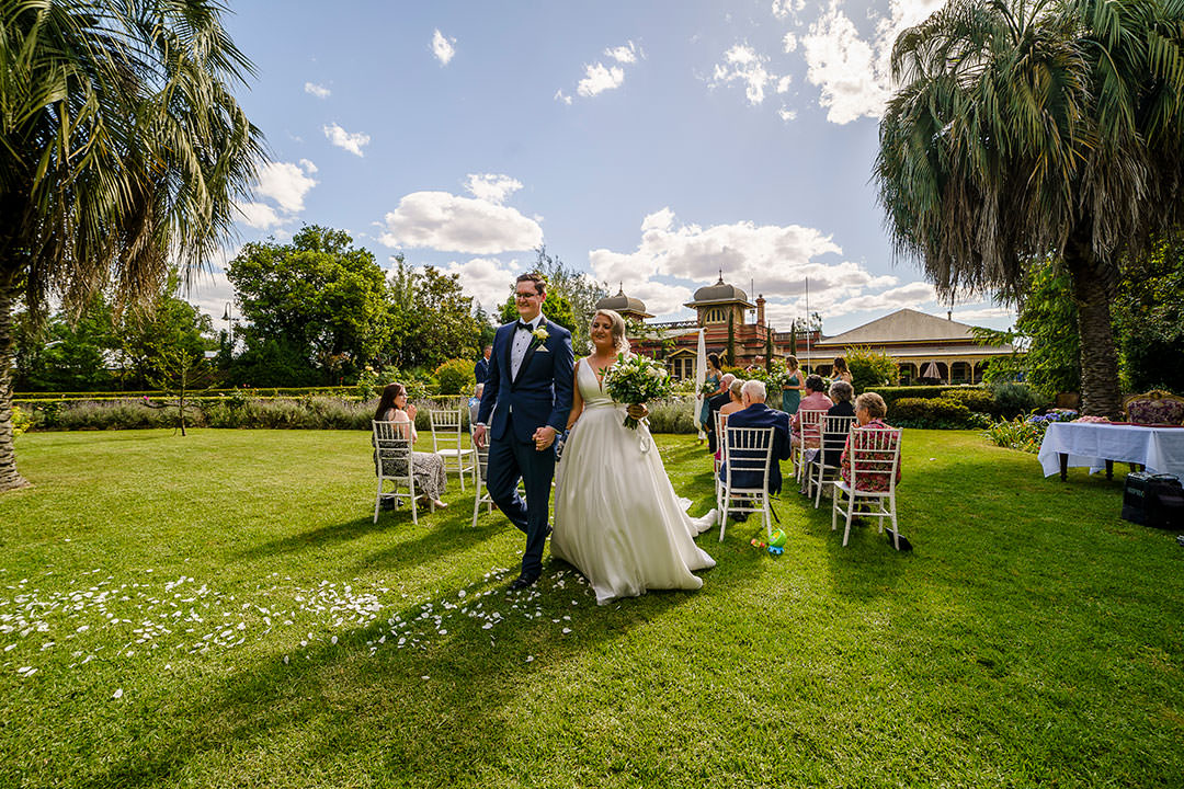 Tabitha and Michael's Wedding at Adamshurst, Albury. | Adamshurst-Albury-Weddings-Tabitha-michael-0022.jpg