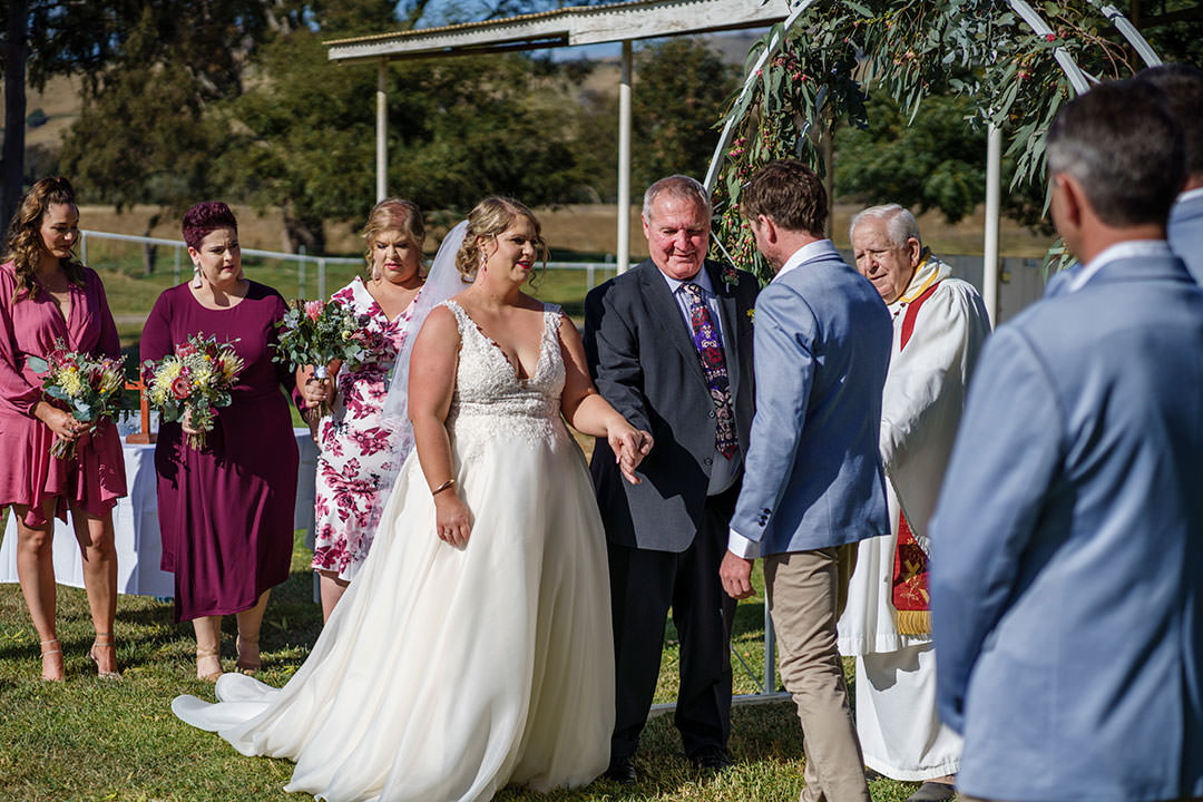 Natalie and Jason's Wedding at the Gundagai Racecourse. | Gundagai-Racecourse-Weddings-Natalie-Jason-0018.jpg