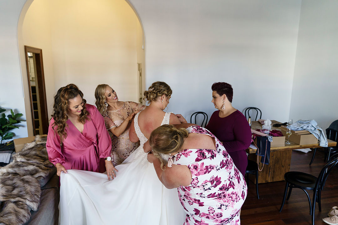 Natalie and Jason's Wedding at the Gundagai Racecourse. | Gundagai-Racecourse-Weddings-Natalie-Jason-0007.jpg