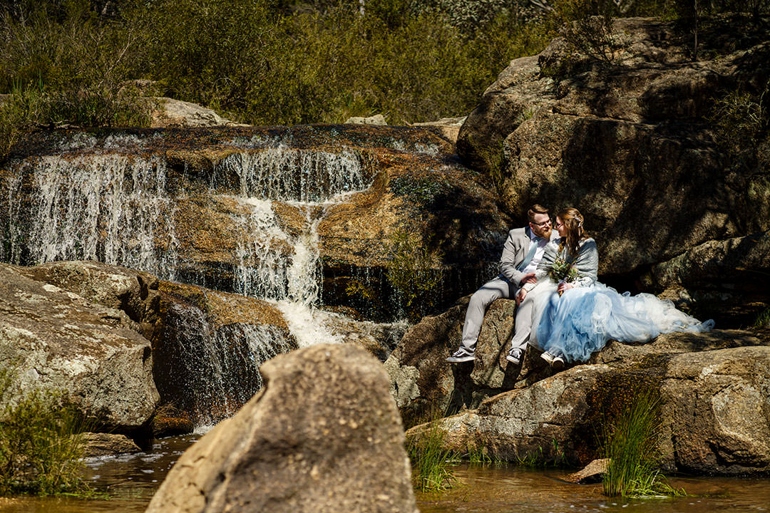 Maddison and Damien's wedding at Woolshed Falls Beechworth | Woolshed-Falls-Beechworth-Wedding-Maddison-Damien-0010.jpg