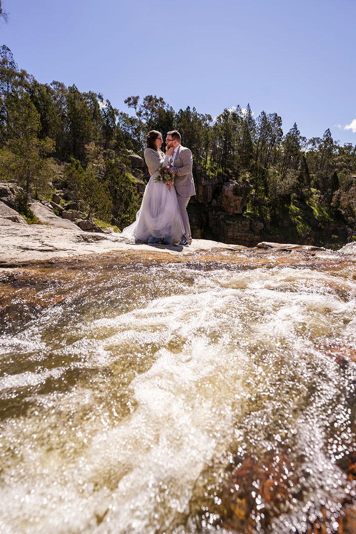 Maddison and Damien's wedding at Woolshed Falls Beechworth | Woolshed-Falls-Beechworth-Wedding-Maddison-Damien-0002.jpg