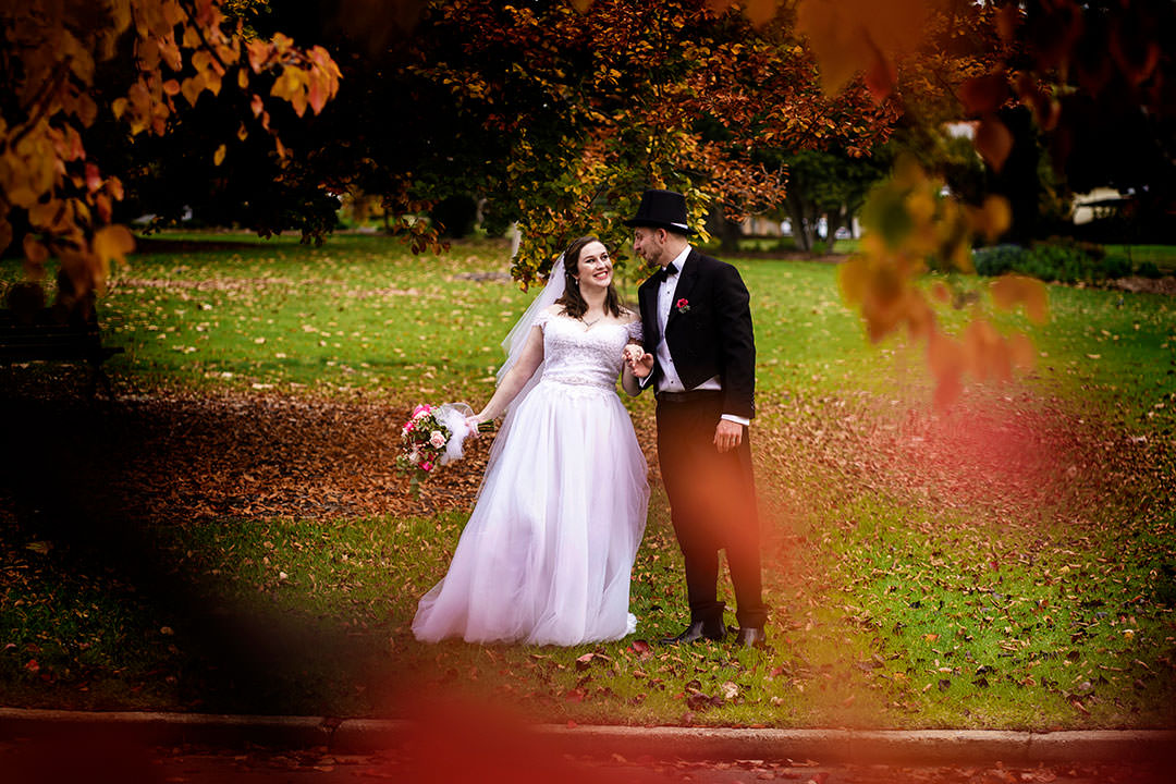 Laura and Lachlan's wedding at The Tree Chapple, Wagga Wagga Botanical Gardens. | Wagga-Weddings-Laura-Lachlan-0031.jpg