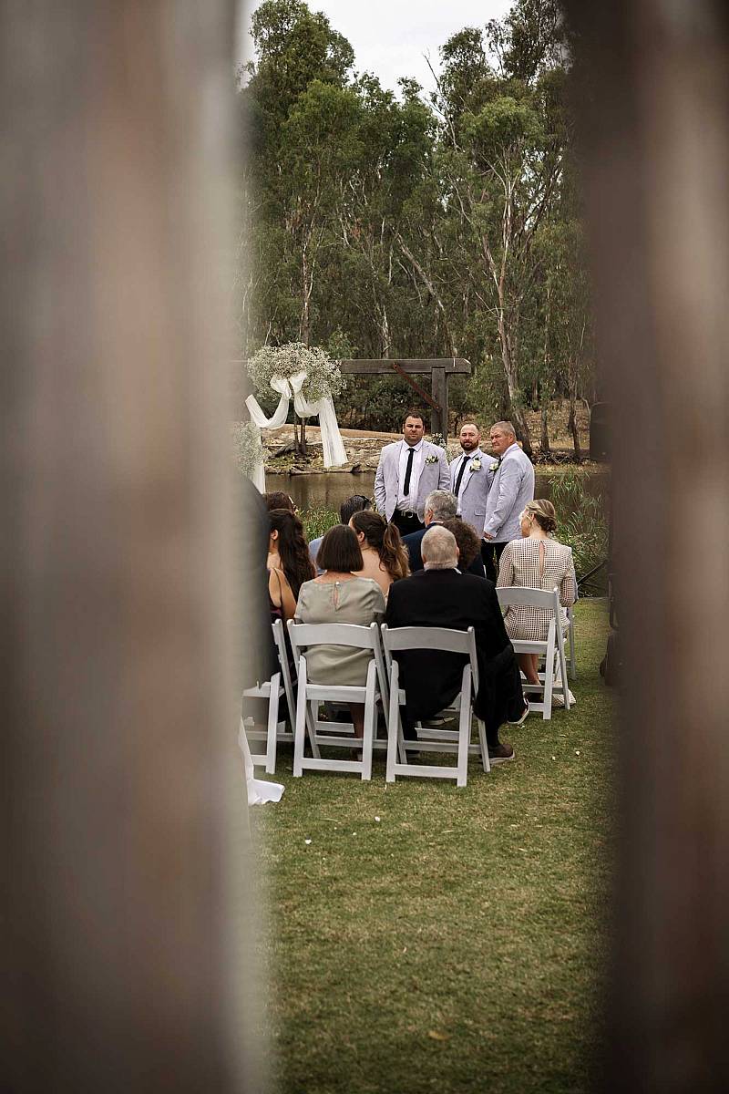 Sam and Louis' Wedding at the Yarrawonga Mulwala Golf Club Resort | Yarrawonga-Golf-Club-Resort-Weddings-Sam-Louis-0021.jpg