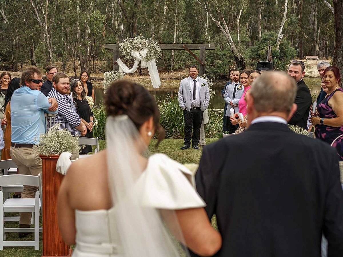 Sam and Louis' Wedding at the Yarrawonga Mulwala Golf Club Resort | Yarrawonga-Golf-Club-Resort-Weddings-Sam-Louis-0023.jpg